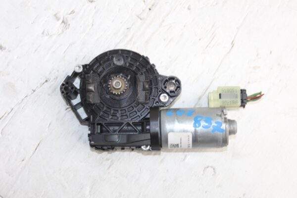 Audi FY Q5 SQ5 Rear Sliding Roof Motor 3G9877795G, 3G9877795K