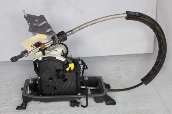 Audi 8V A3 Gear Selector Mechanism 8V2713023J, 8V2713023AM