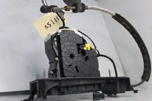 Audi 8V A3 Gear Selector Mechanism 8V2713023J, 8V2713023AM