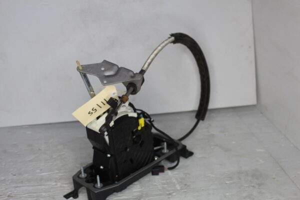 Audi 8V A3 Gear Selector Mechanism 8V2713023J, 8V2713023AM