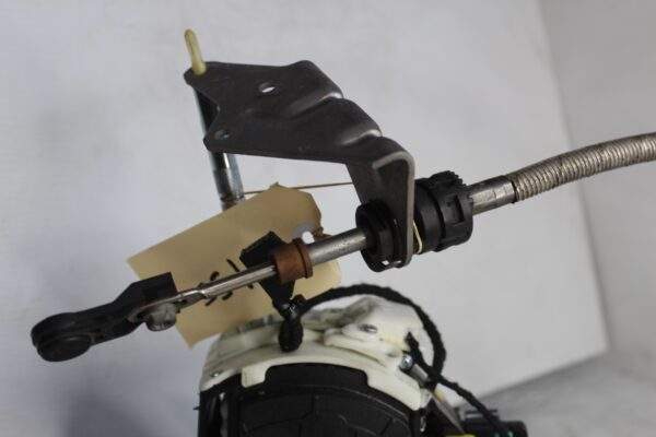 Audi 8V A3 Gear Selector Mechanism 8V2713023J, 8V2713023AM