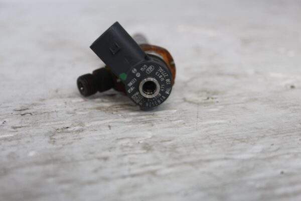 Audi FY Q5 2.0L Diesel CODE DET Fuel Injector 04L130277AE
