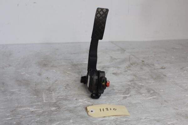 Audi 8R Q5 SQ5 Accelerator Throttle Pedal 8K1723523A