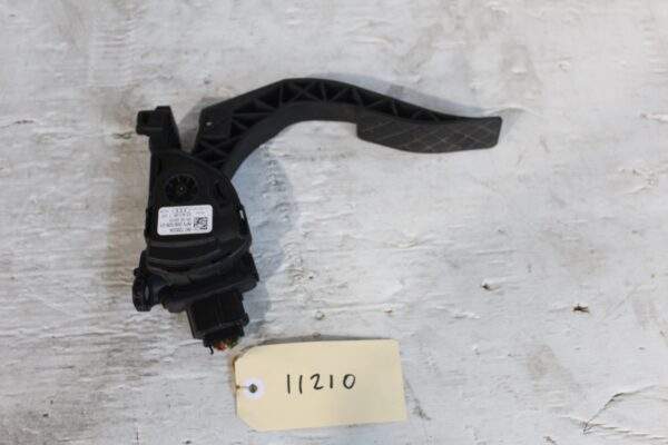 Audi 8R Q5 SQ5 Accelerator Throttle Pedal 8K1723523A