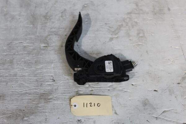 Audi 8R Q5 SQ5 Accelerator Throttle Pedal 8K1723523A