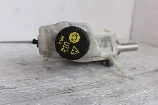 Audi 8V S3 / Volkswagen Mk7 Golf Brake Master Cylinder 5Q2611301C