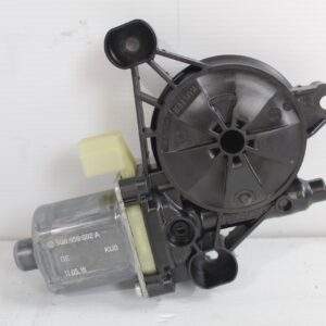 Volkswagen Mk7 Golf Window Regulator Motor 5Q0959802A - Image 2