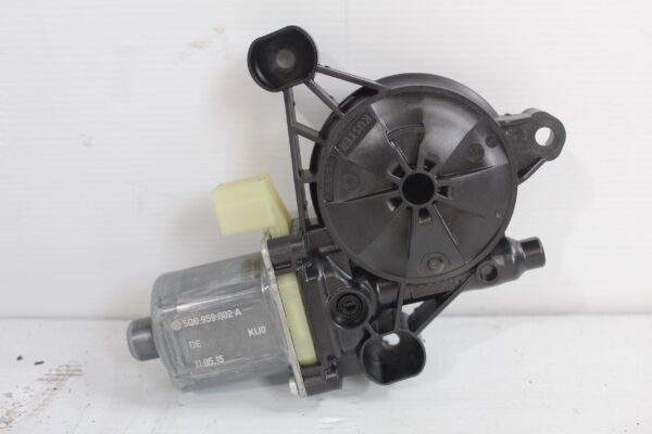 Volkswagen Mk7 Golf Window Regulator Motor 5Q0959802A