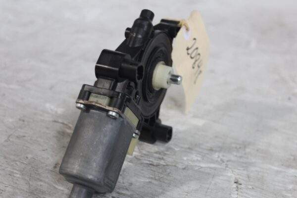 Volkswagen Mk7 Golf Front Left Window Regulator Motor 8W0959801