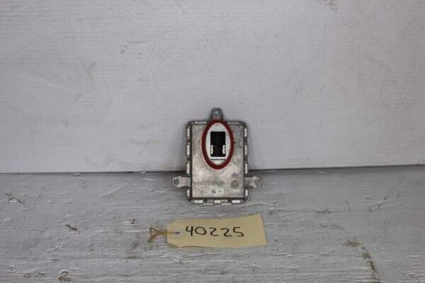 Mercedes Benz GENUINE Headlight Xenon Ballast Control Unit A1669002800