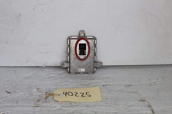 Mercedes Benz GENUINE Headlight Xenon Ballast Control Unit A1669002800