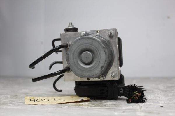 Mercedes Benz W176 W117 A45 CLA45 AMG ABS Pump Unit A1764311812