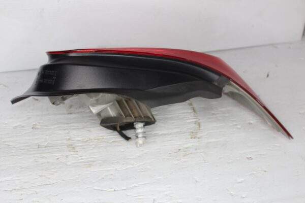 Mercedes Benz W176 A250 A45 Left Tail Light Taillamp A1769063100, A1769063300