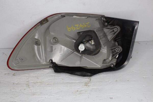 Mercedes Benz W176 A250 A45 Left Tail Light Taillamp A1769063100, A1769063300