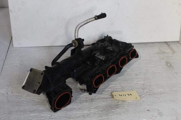 Mercedes Benz A250 CLA250 M270 Engine Intake Manifold A2700900737