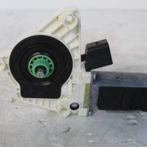 Mercedes Benz W117 CLA Window Regulator Motor A2078200642 - Image 5