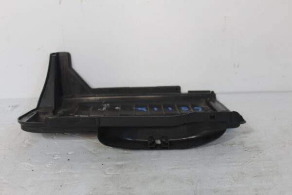 Mercedes Benz W176 W117 A CLA Battery Box Cover A2465411005
