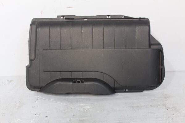Mercedes Benz W176 W117 A CLA Battery Box Cover A2465411005
