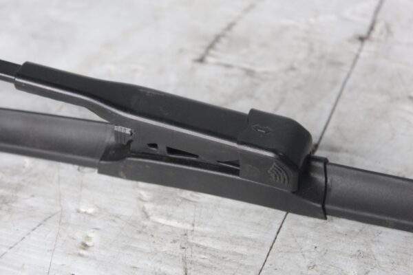 Mercedes Benz W176 A Class Left Passenger Wiper Arm A1768200244