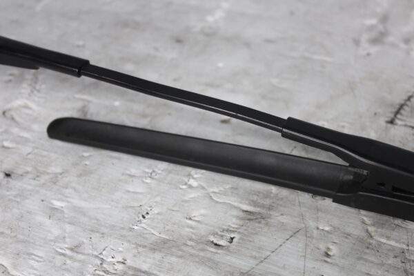 Mercedes Benz W176 A Class Left Passenger Wiper Arm A1768200244