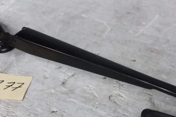 Mercedes Benz W176 A Class Left Passenger Wiper Arm A1768200244