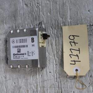 Mercedes Benz W176 W117 A CLA Class Lane Assist Radar Camera A0009057302 - Image 3