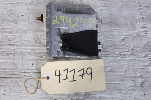 Mercedes Benz W176 W117 A CLA Class Lane Assist Radar Camera A0009057302
