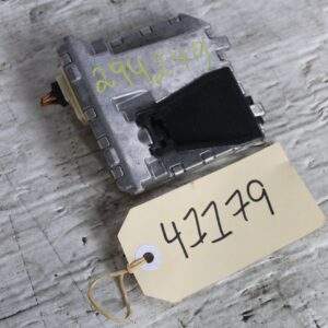 Mercedes Benz W176 W117 A CLA Class Lane Assist Radar Camera A0009057302 - Image 5