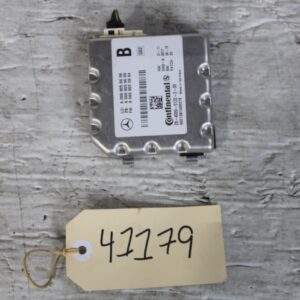 Mercedes Benz W176 W117 A CLA Class Lane Assist Radar Camera A0009057302 - Image 6