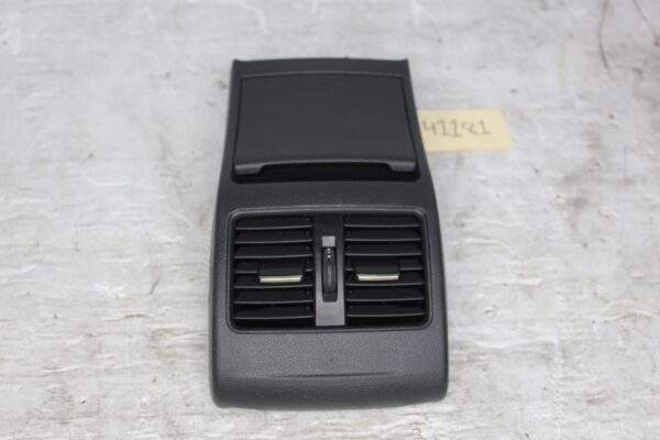 Mercedes Benz W176 A Class Centre Console End w Vents A1766801050, A2468300003