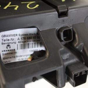 Mercedes Benz W176 A Class Centre Console End w Vents A1766801050, A2468300003 - Image 9