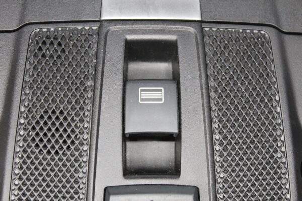 Mercedes Benz W176 A Class Overhead Roof Console Switch Panel A0009008003