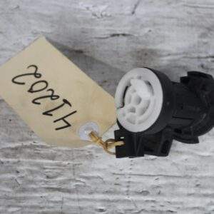 Mercedes Benz W204 C Class Emergency Boot Release Actuator A2047500061 - Image 6