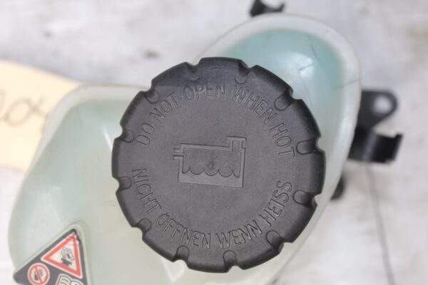 Mercedes Benz W176 W117 A45 CLA45 M133 Coolant Expansion Tank A1332000185