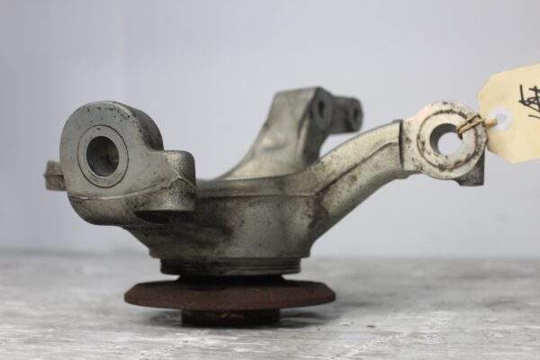 Mercedes Benz W176 W117 A45 CLA45 Front Right Knuckle Hub Carrier A1763300600