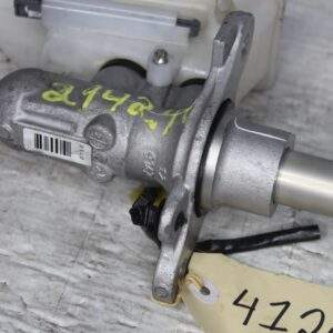 Mercedes Benz A45 CLA45 Brake Master Cylinder A2464300302, A2464300101 - Image 2