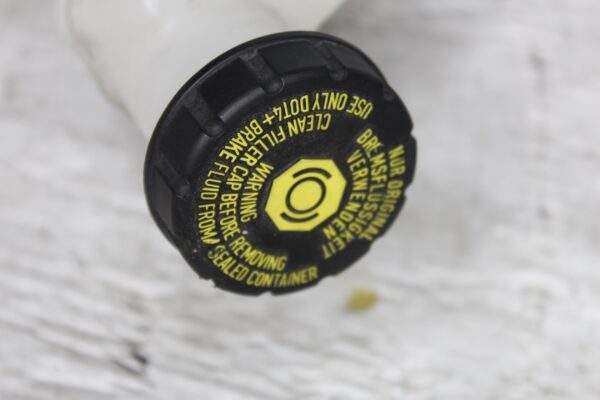 Mercedes Benz A45 CLA45 Brake Master Cylinder A2464300302, A2464300101