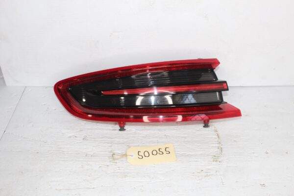 Porsche Macan 95B Rear Left Outer Tail Light Lamp 95B945095D, 95B945095R
