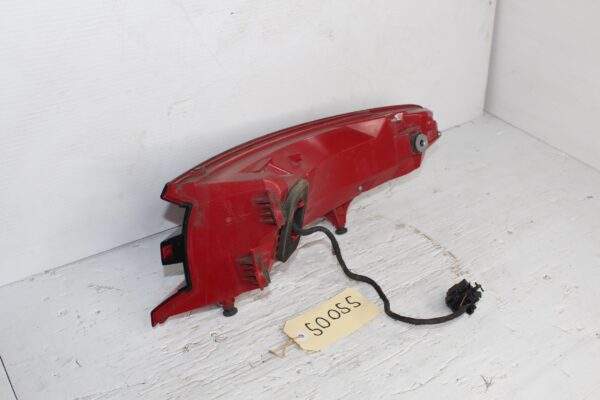 Porsche Macan 95B Rear Left Outer Tail Light Lamp 95B945095D, 95B945095R