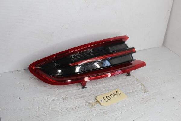 Porsche Macan 95B Rear Left Outer Tail Light Lamp 95B945095D, 95B945095R