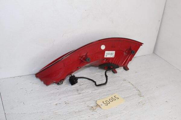 Porsche Macan 95B Rear Left Outer Tail Light Lamp 95B945095D, 95B945095R
