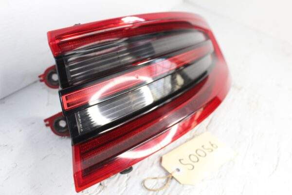 Porsche Macan 95B Rear Right Outer Tail Light Lamp 95B945096D, 95B945096R