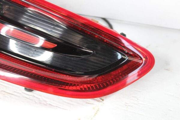 Porsche Macan 95B Rear Right Outer Tail Light Lamp 95B945096D, 95B945096R