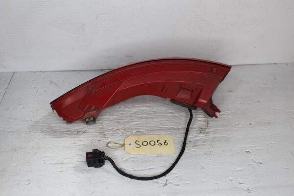Porsche Macan 95B Rear Right Outer Tail Light Lamp 95B945096D, 95B945096R