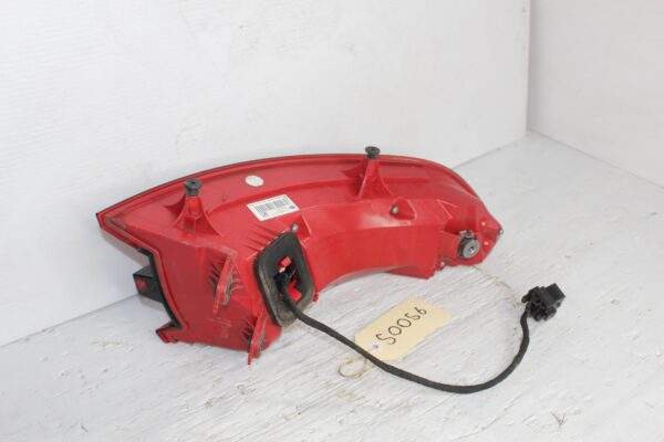 Porsche Macan 95B Rear Right Outer Tail Light Lamp 95B945096D, 95B945096R