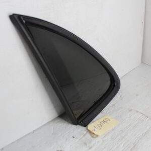 Porsche Macan 95B Rear Left Quarter Side Window Glass 95B845297DE, 95B845297FE - Image 2