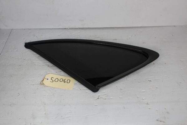 Porsche Macan 95B Rear Left Quarter Side Window Glass 95B845297DE, 95B845297FE