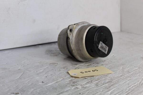 Porsche Cayenne 958 92A Engine Hydro Mount 95837504960, 7L8199131F