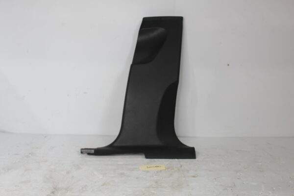 Porsche 95B Macan Right Lower B Pillar Trim Cover 95B8672401 E0