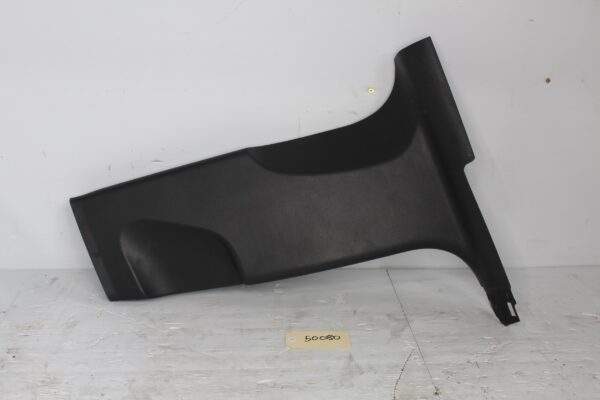 Porsche 95B Macan Right Lower B Pillar Trim Cover 95B8672401 E0